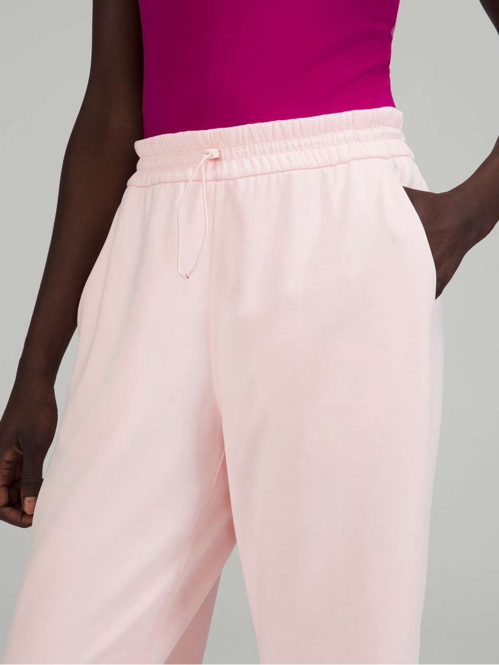 47. Lululemon Softstreme High-Rise Pant
Strawberry Milkshake NWT size 14 - Picture 3 of 10